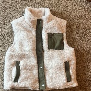 Thread & Supply Cream and Olive women’s crop Sherpa Vest